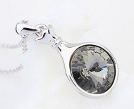 Chaîne & Pendentif bouteille swarovski