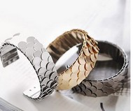 Bracelet Ouvert dit Manchette Ecailles