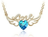 Chaîne Dorée & Pendentif Ailes d'Ange "Love" Coeur de Cristal Bleu