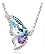 Chaîne Argentée & Pendentif Demi-Papillon Bleu Violet