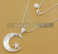 Chaîne & Pendentif Lune étoilée Argentée