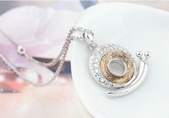 Chaîne & Pendentif Escargot Doré Swarovski Elements