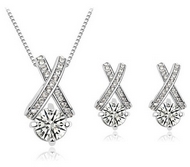 Ensemble Chaîne Pendentif & Boucles d'oreilles X cristaux Doré ou Argenté