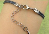 Bracelet Cordon Cir&eacute; Motif Infini Dans Coeur