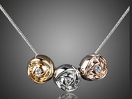 Collier Chaîne & ses Trois Roses