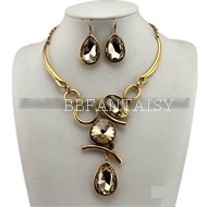 Ensemble Collier & Boucles d'Oreilles