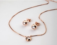 Ensemble Chaîne Pendentif & Clous d'Oreilles Swarovski Doré